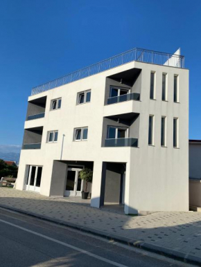 Queen Apartments